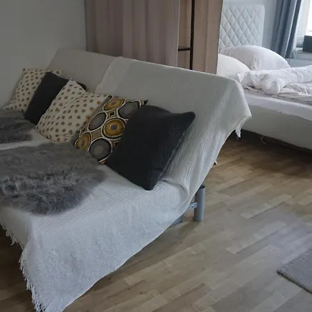 Bright Cozy Studio Flat In *